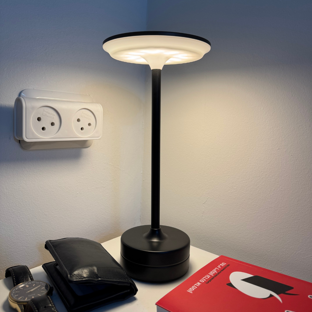 מנורה שולחנית נטענת - Gizmora Tech