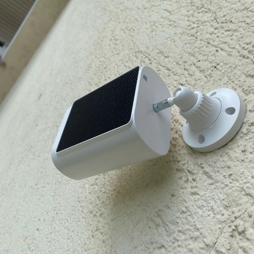 מצלמת אבטחה סולארית חכמה - Gizmora Tech